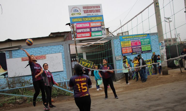 Olimpiadas deportivas en el Cetpro Jesús Oropeza Chonta, SJL