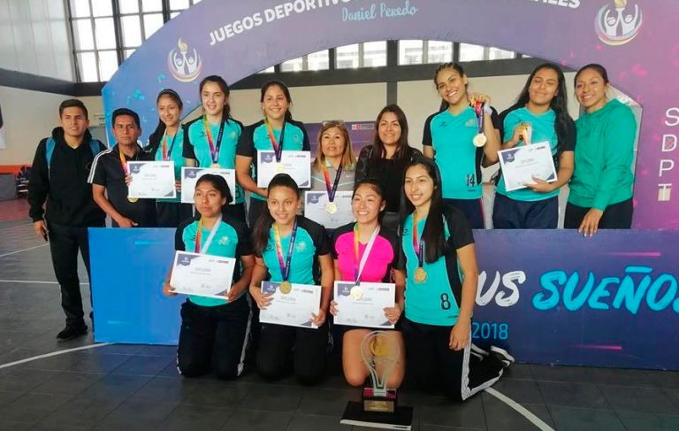La IEP María Reina del Cielo se coronó Campeón Nacional de vóley, categoría C